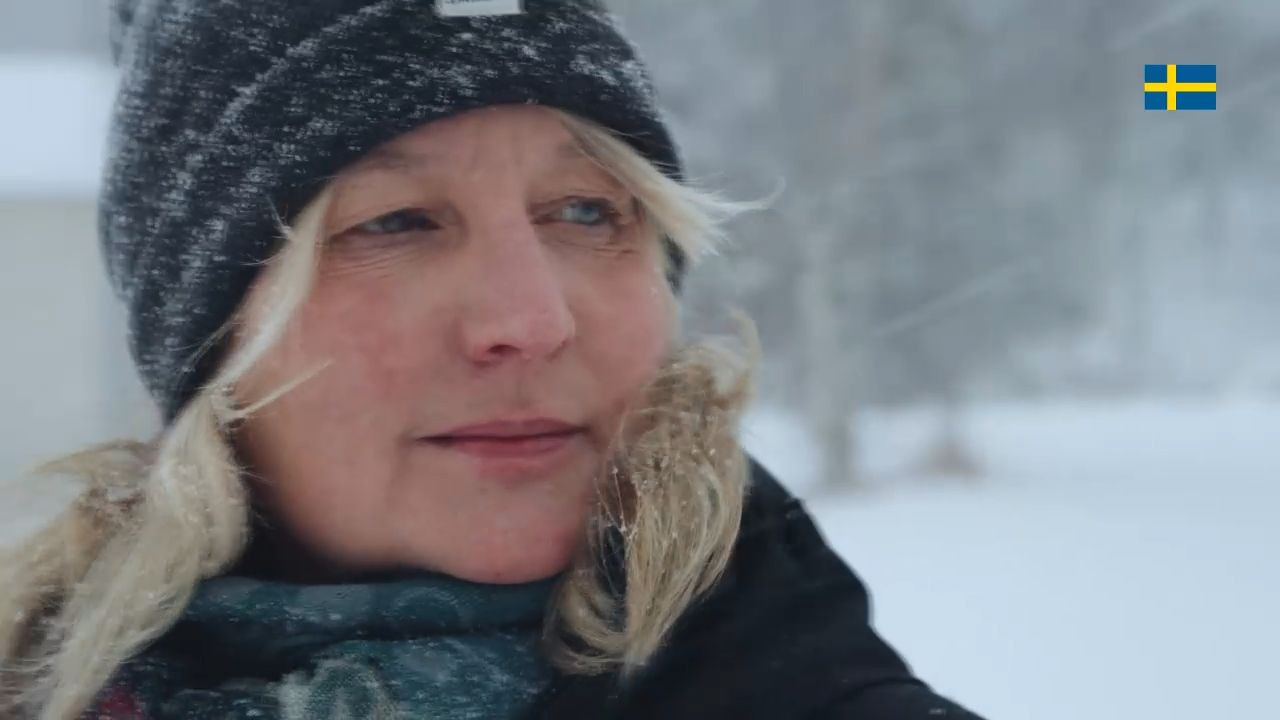 Karin outside in the snow.