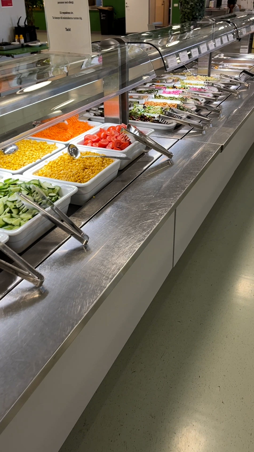 A salad buffé in a school